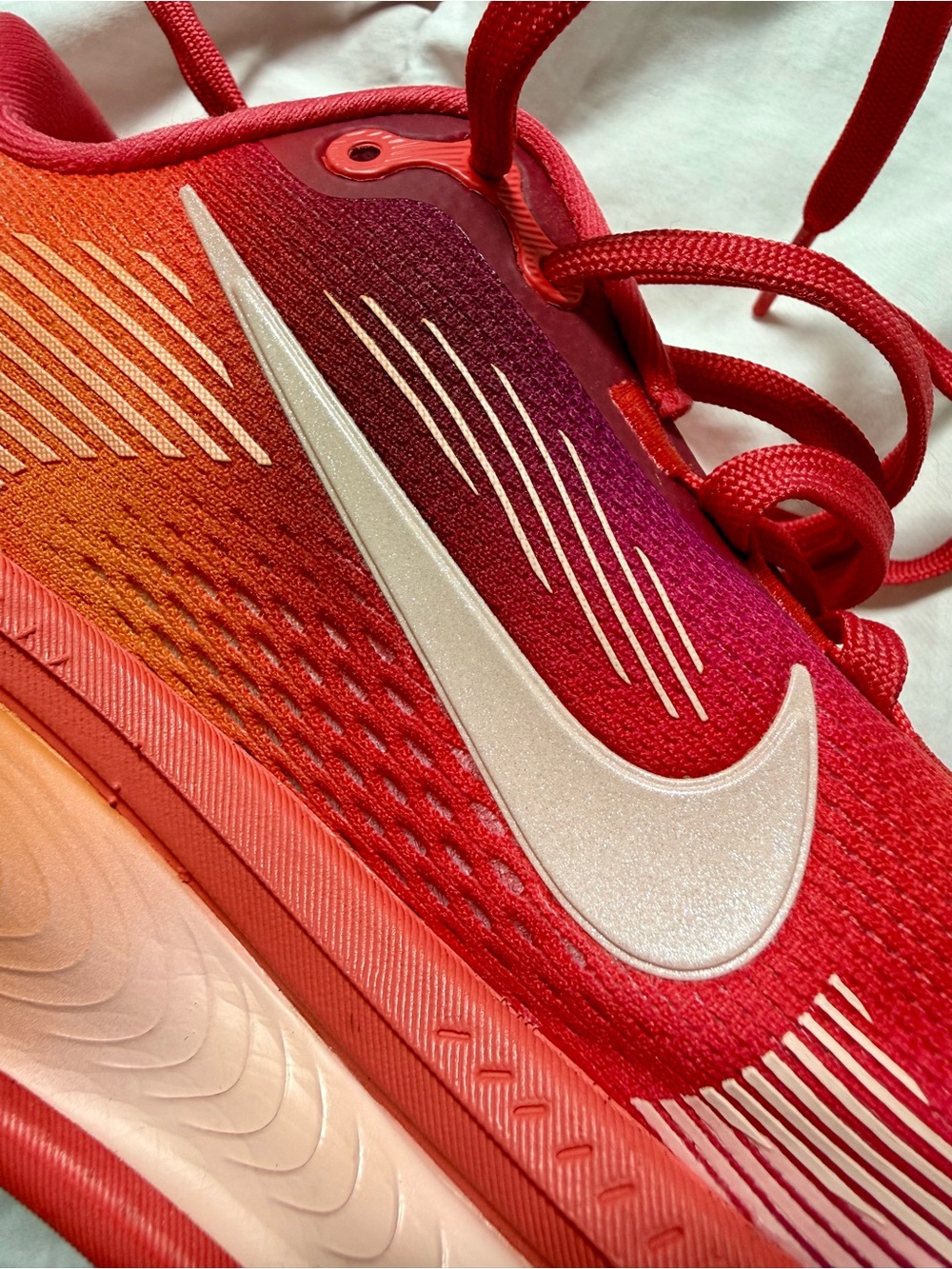 Nike Women's Vomero 18 Running Shoes Bolt Orange/Deep Red Size 8 ZoomX Foam - Picture 12 of 14